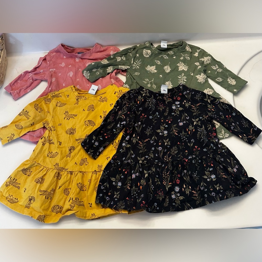 Old Navy Bundle 5 baby long sleeve shirt